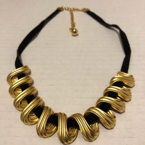 5” Vintage Women Bib Necklace Black Cord Gold Wave Accent #31